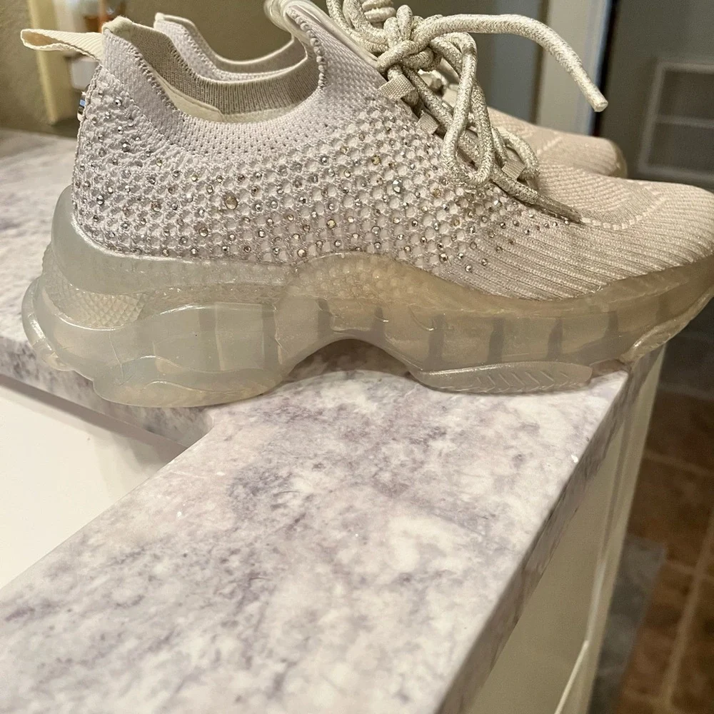 Steve Madden Cream Women's Sneakers - Picture 3 of 3